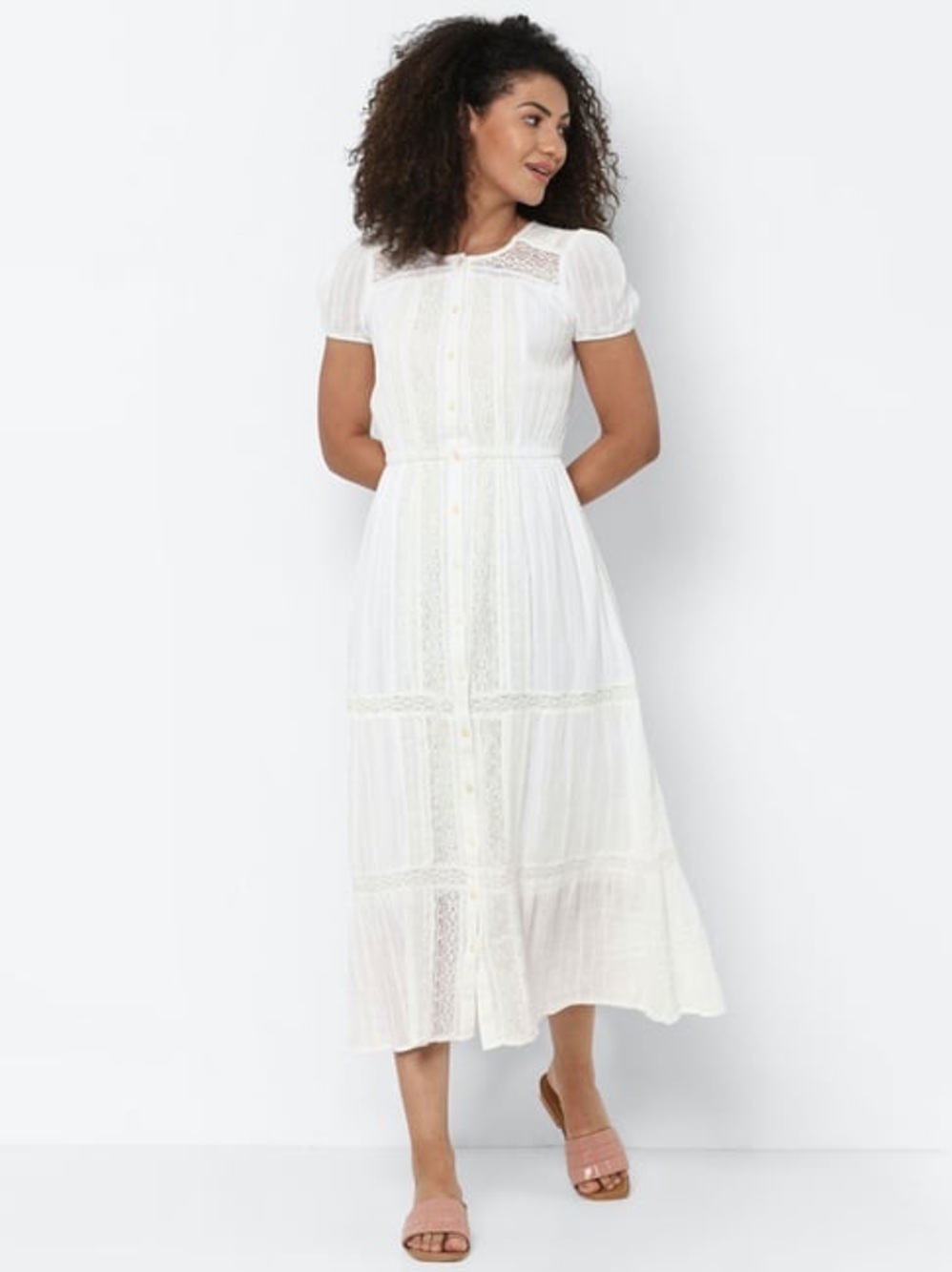 American Eagle White Lace Short-Sleeve Midi Dress. Elastic Waist. Size medium.